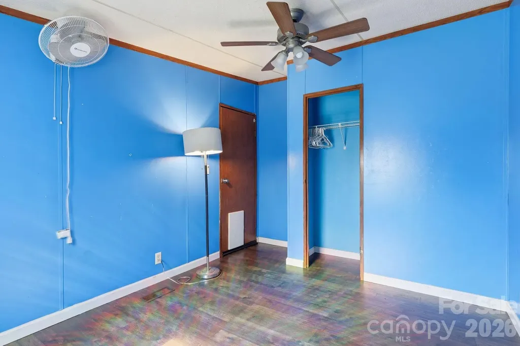 131 Vinewood Circle Asheville NC 28806