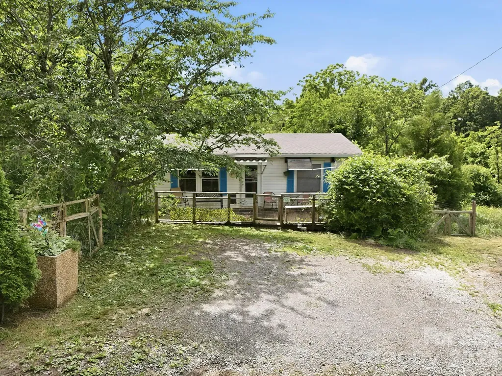 131 Vinewood Circle Asheville NC 28806