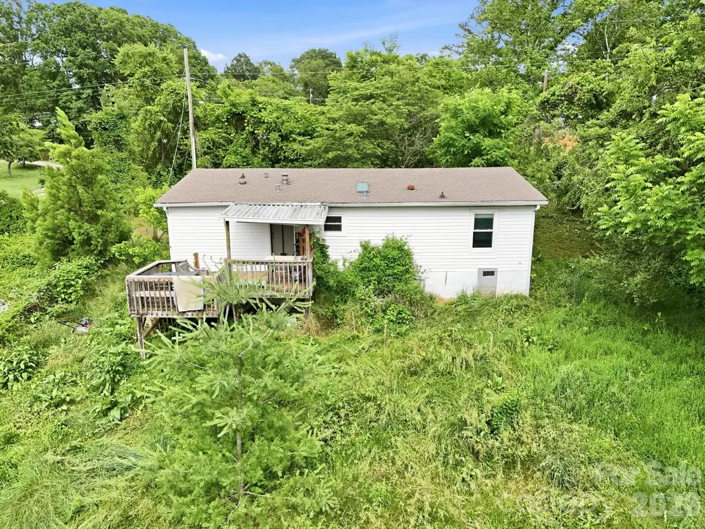 131 Vinewood Circle Asheville NC 28806