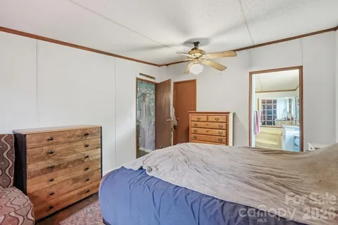 131 Vinewood Circle Asheville NC 28806