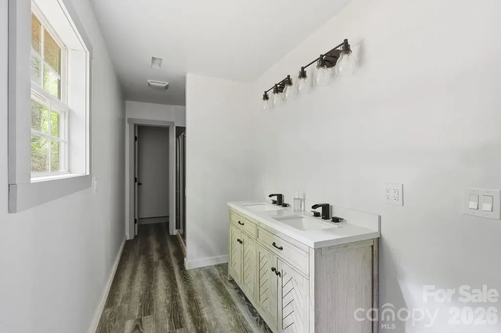120 Stovall Street Waynesville NC 28786