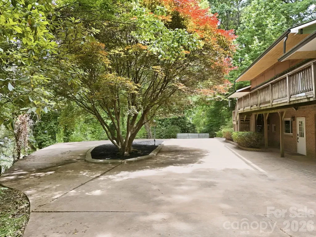 120 Stovall Street Waynesville NC 28786