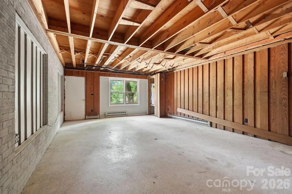 120 Stovall Street Waynesville NC 28786