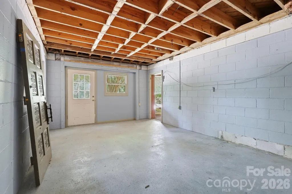 120 Stovall Street Waynesville NC 28786