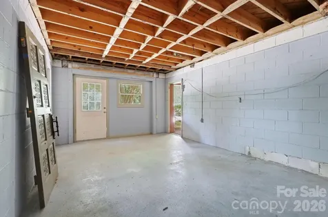 120 Stovall Street Waynesville NC 28786
