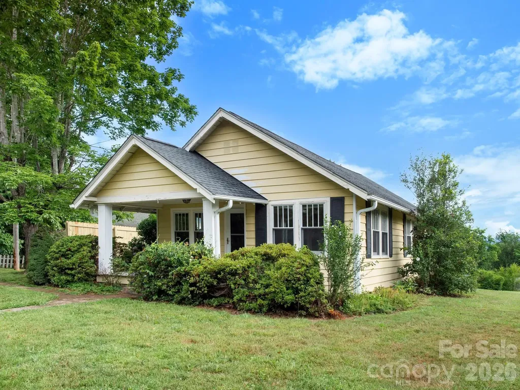Candler NC, 25 Bailey Road