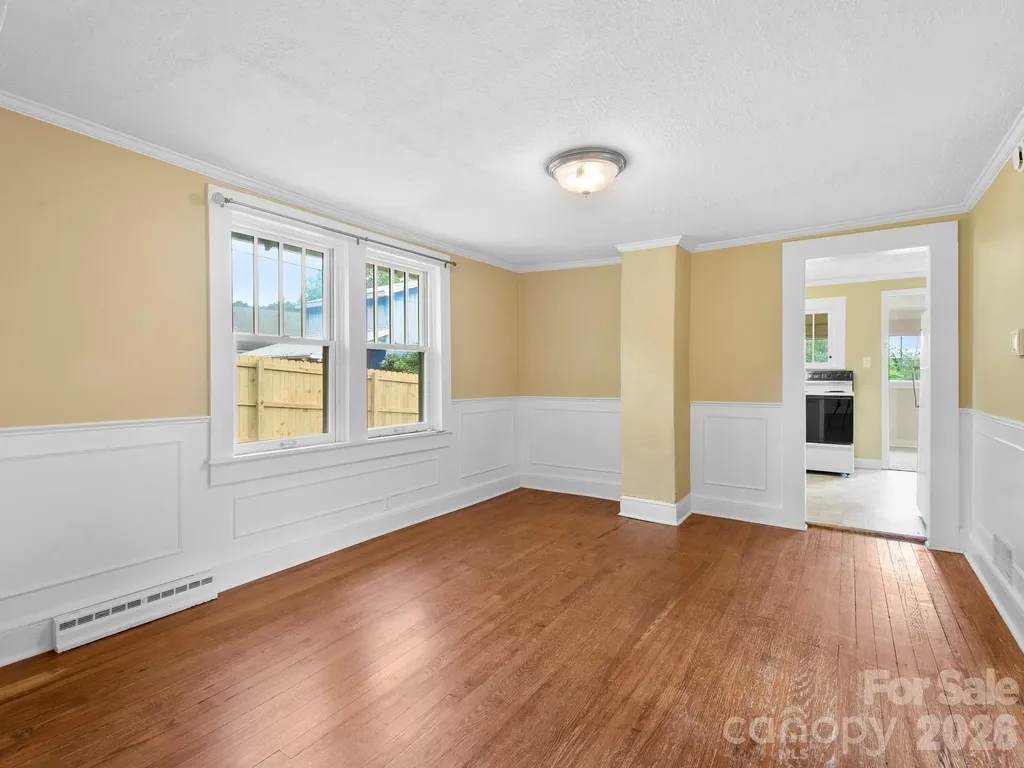 25 Bailey Road Candler NC 28715
