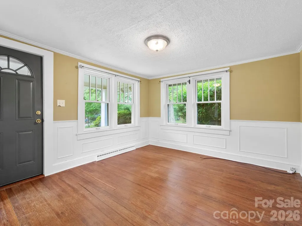 25 Bailey Road Candler NC 28715