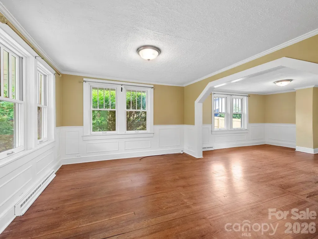 25 Bailey Road Candler NC 28715