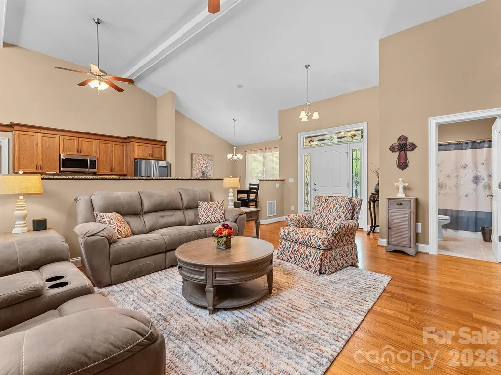25 Linden Turn Hendersonville NC 28739