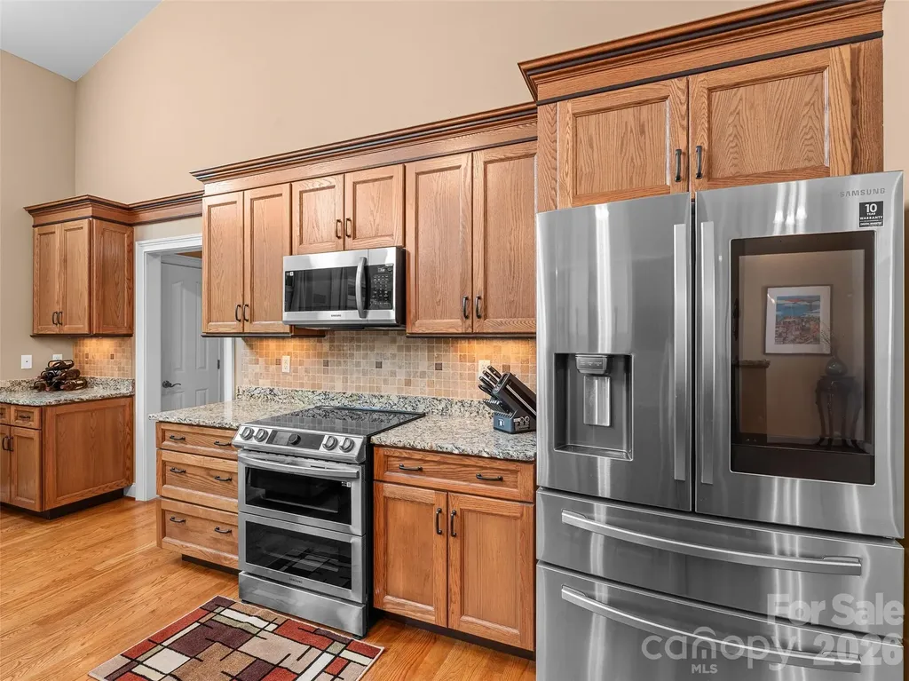25 Linden Turn S Hendersonville NC 28739