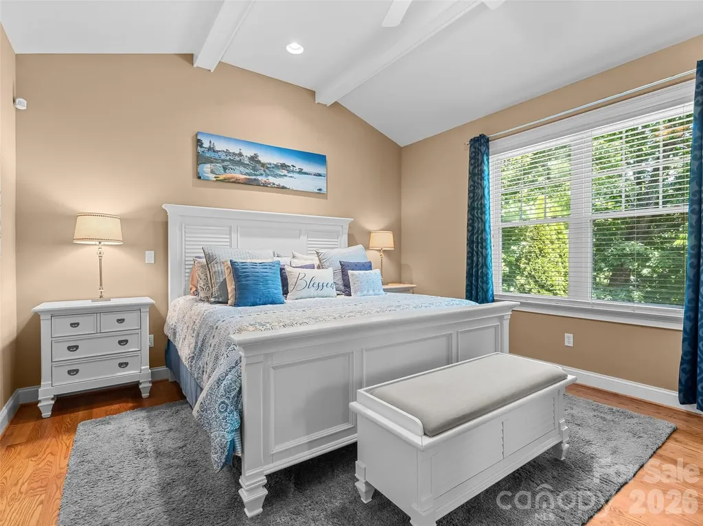 25 Linden Turn Hendersonville NC 28739