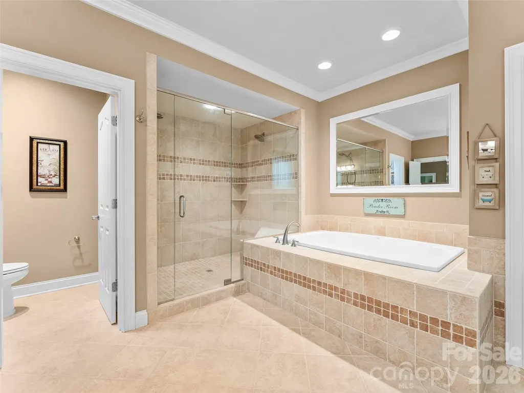 25 Linden Turn S Hendersonville NC 28739