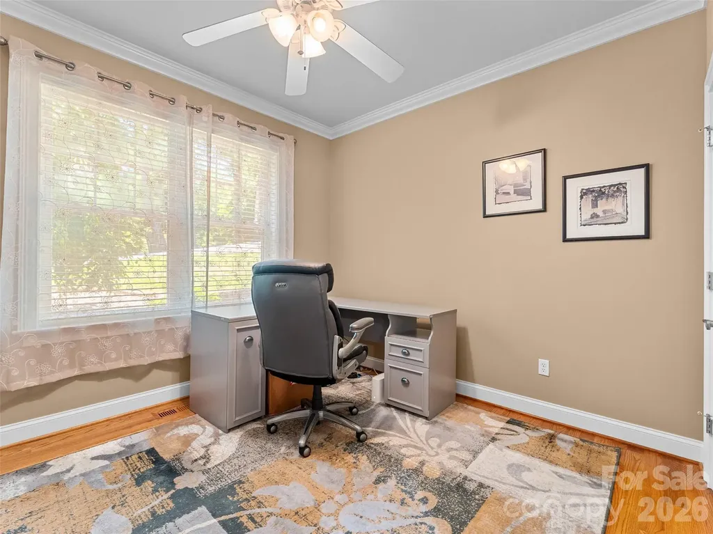 25 Linden Turn Hendersonville NC 28739