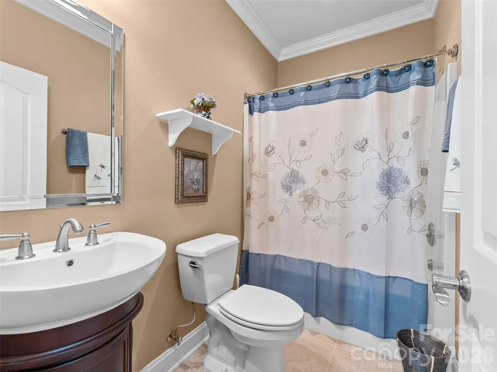 25 Linden Turn S Hendersonville NC 28739