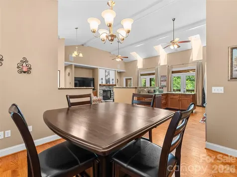 25 Linden Turn S Hendersonville NC 28739