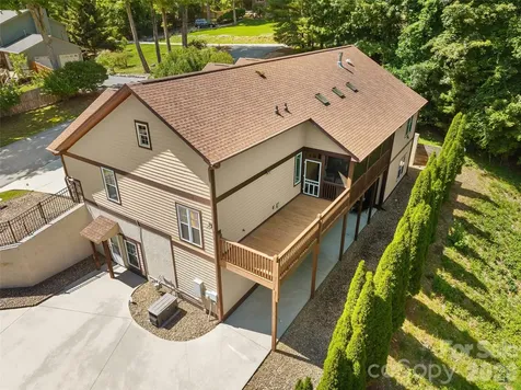 25 Linden Turn Hendersonville NC 28739