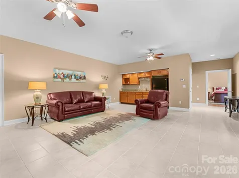 25 Linden Turn S Hendersonville NC 28739