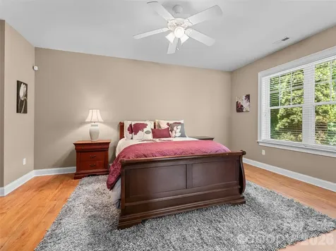 25 Linden Turn S Hendersonville NC 28739