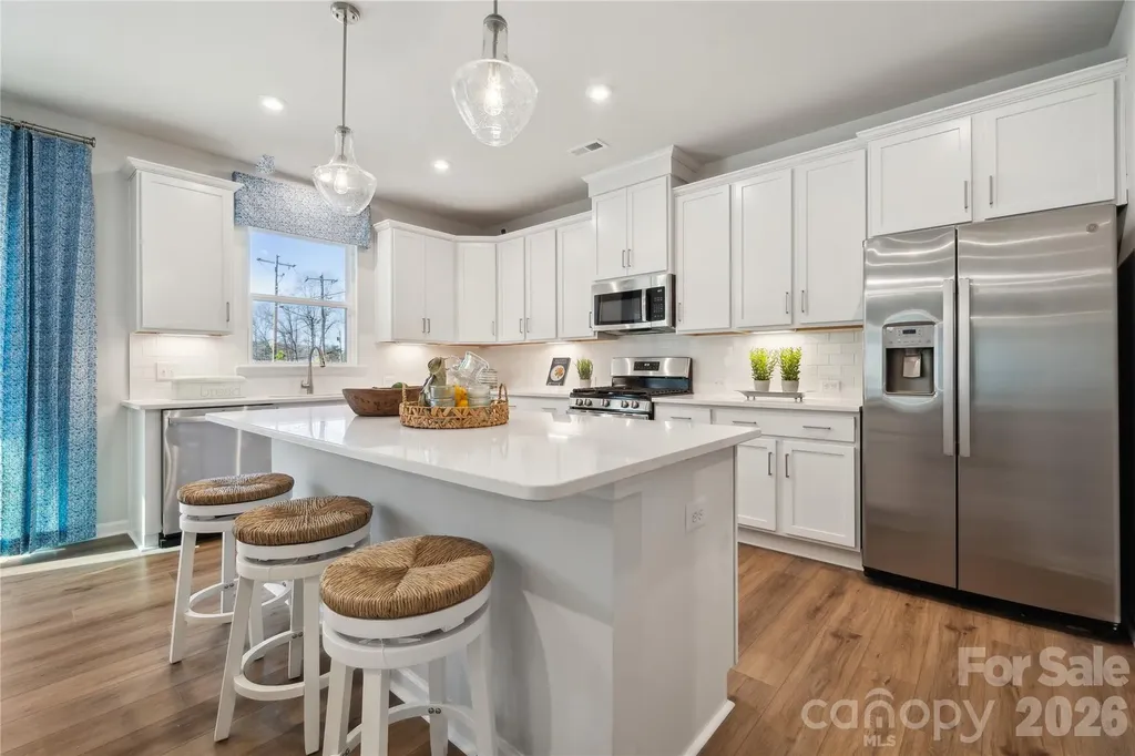 6521 Alanbrook Road Charlotte NC 28215