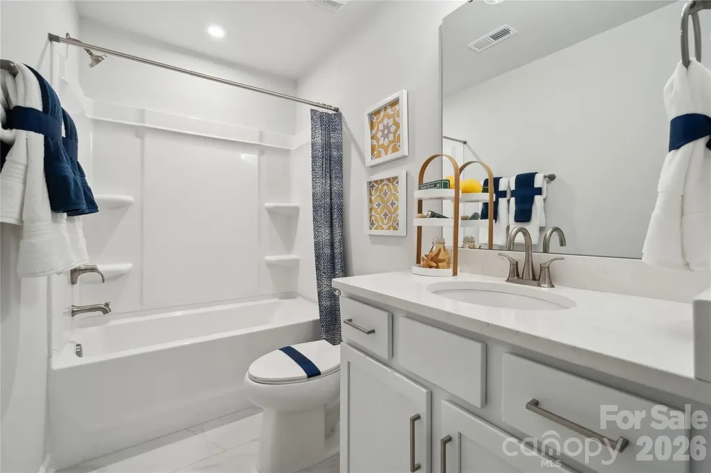 6521 Alanbrook Road Charlotte NC 28215