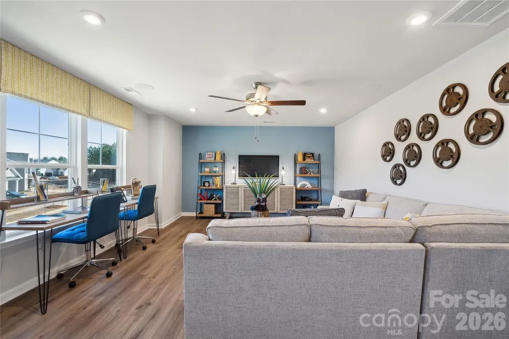 6521 Alanbrook Road Charlotte NC 28215