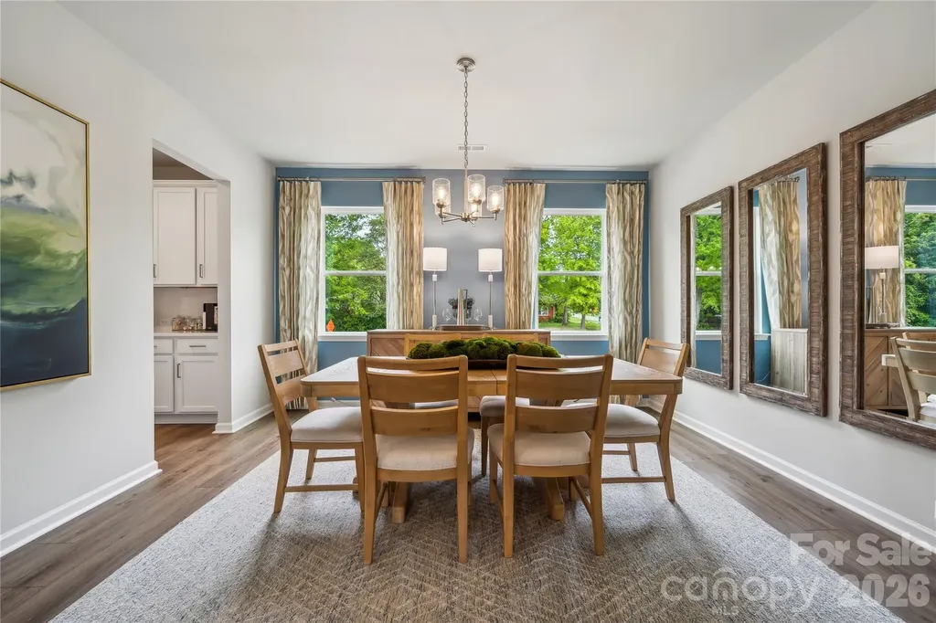 6521 Alanbrook Road Charlotte NC 28215