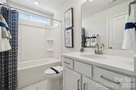 6521 Alanbrook Road Charlotte NC 28215