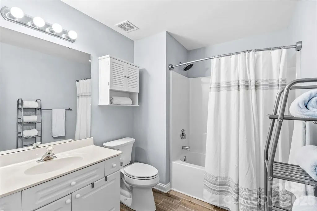 104 Middleton Place Mooresville NC 28117