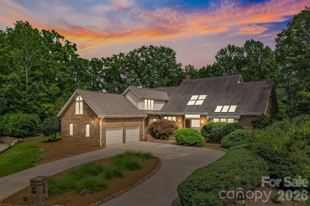5901 Marsailles Court Charlotte NC 28277