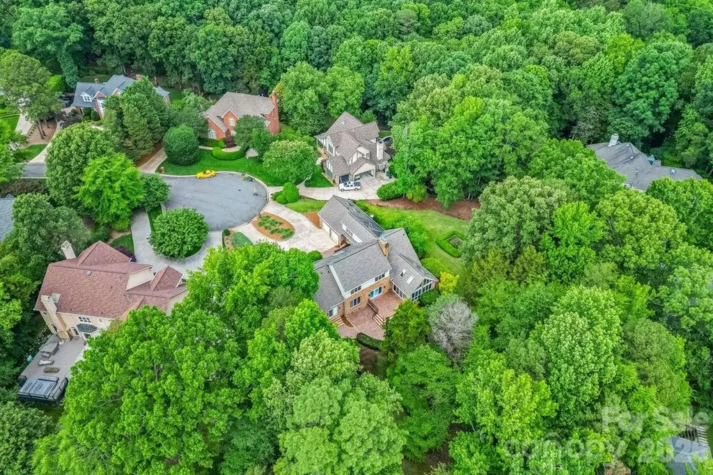 5901 Marsailles Court Charlotte NC 28277