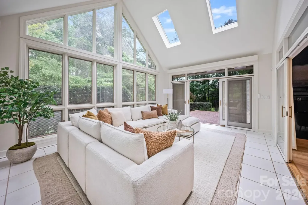 5901 Marsailles Court Charlotte NC 28277