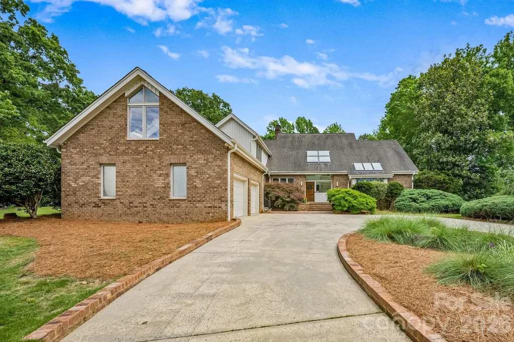 5901 Marsailles Court Charlotte NC 28277