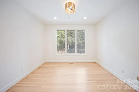 5901 Marsailles Court Charlotte NC 28277