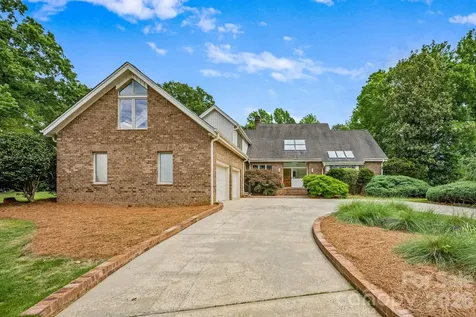 5901 Marsailles Court Charlotte NC 28277