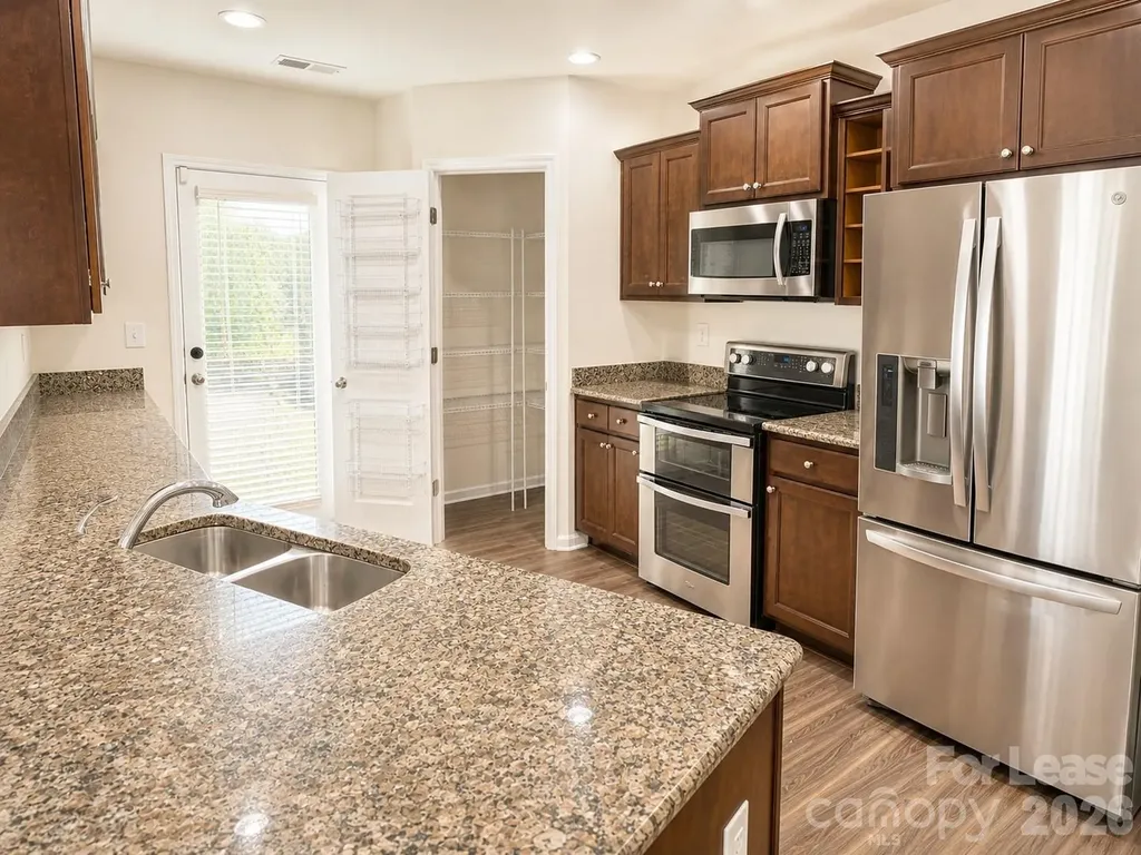 1854 Aston Mill Place Charlotte NC 28273