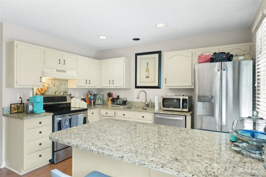 9005 Four Mile Creek Road Charlotte NC 28277