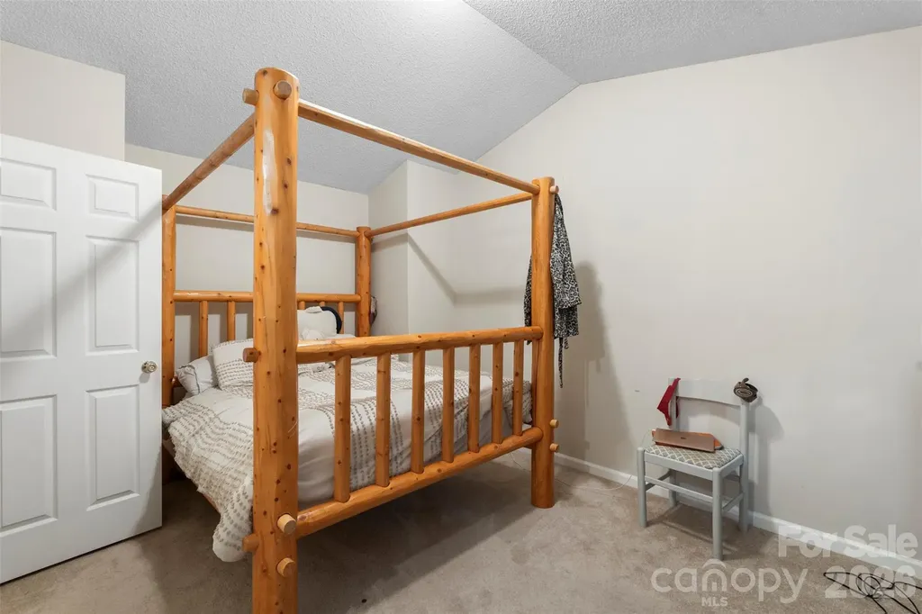 9005 Four Mile Creek Road Charlotte NC 28277