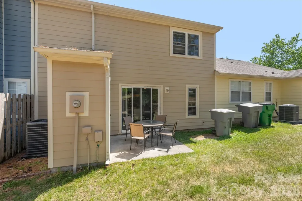 9005 Four Mile Creek Road Charlotte NC 28277