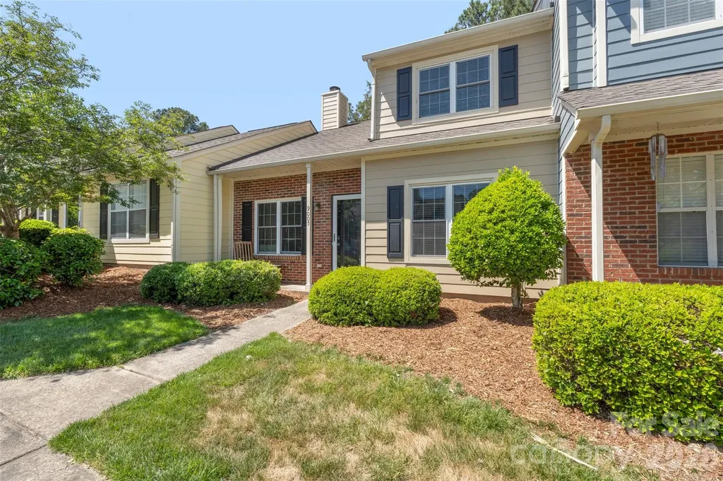 9005 Four Mile Creek Road Charlotte NC 28277