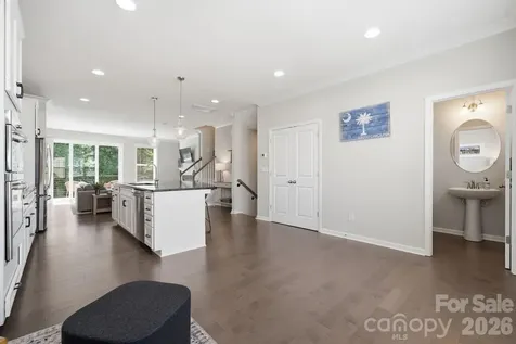 507 Upper Stone Circle Charlotte NC 28211