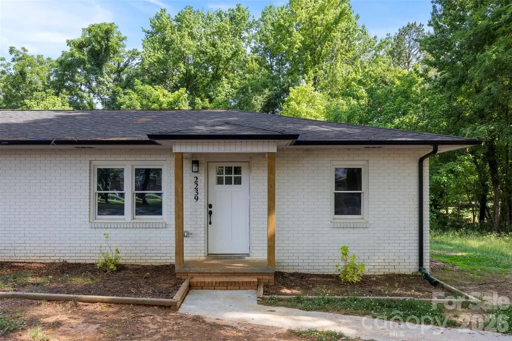 2237-2239 Catawba Heights Road Lincolnton NC 28092