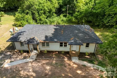 2237-2239 Catawba Heights Road Lincolnton NC 28092