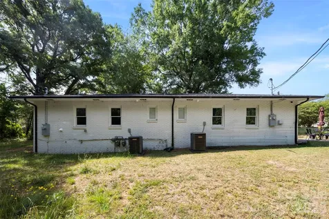 2237-2239 Catawba Heights Road Lincolnton NC 28092