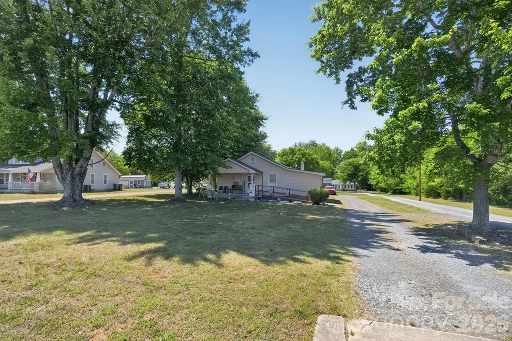 512 W Bank Street Salisbury NC 28146