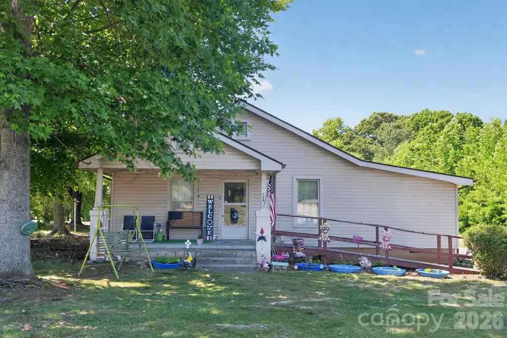 512 W Bank Street Salisbury NC 28146