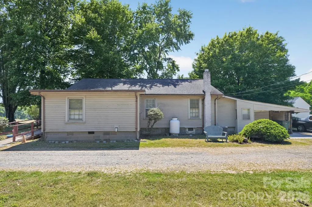 512 W Bank Street Salisbury NC 28146