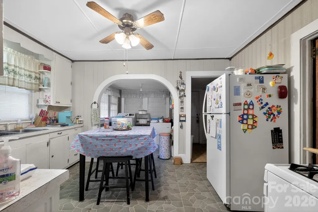 512 W Bank Street Salisbury NC 28146