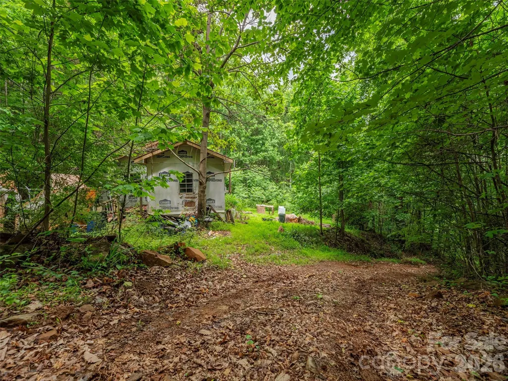68 Long Ridge Road Candler NC 28715