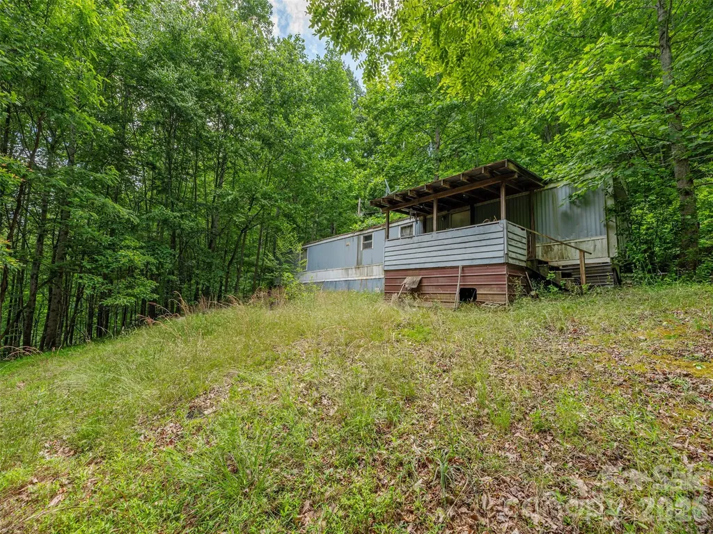 68 Long Ridge Road Candler NC 28715